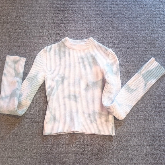 Tie-Dye Long Sleeve Sweater - Picture 2 of 3